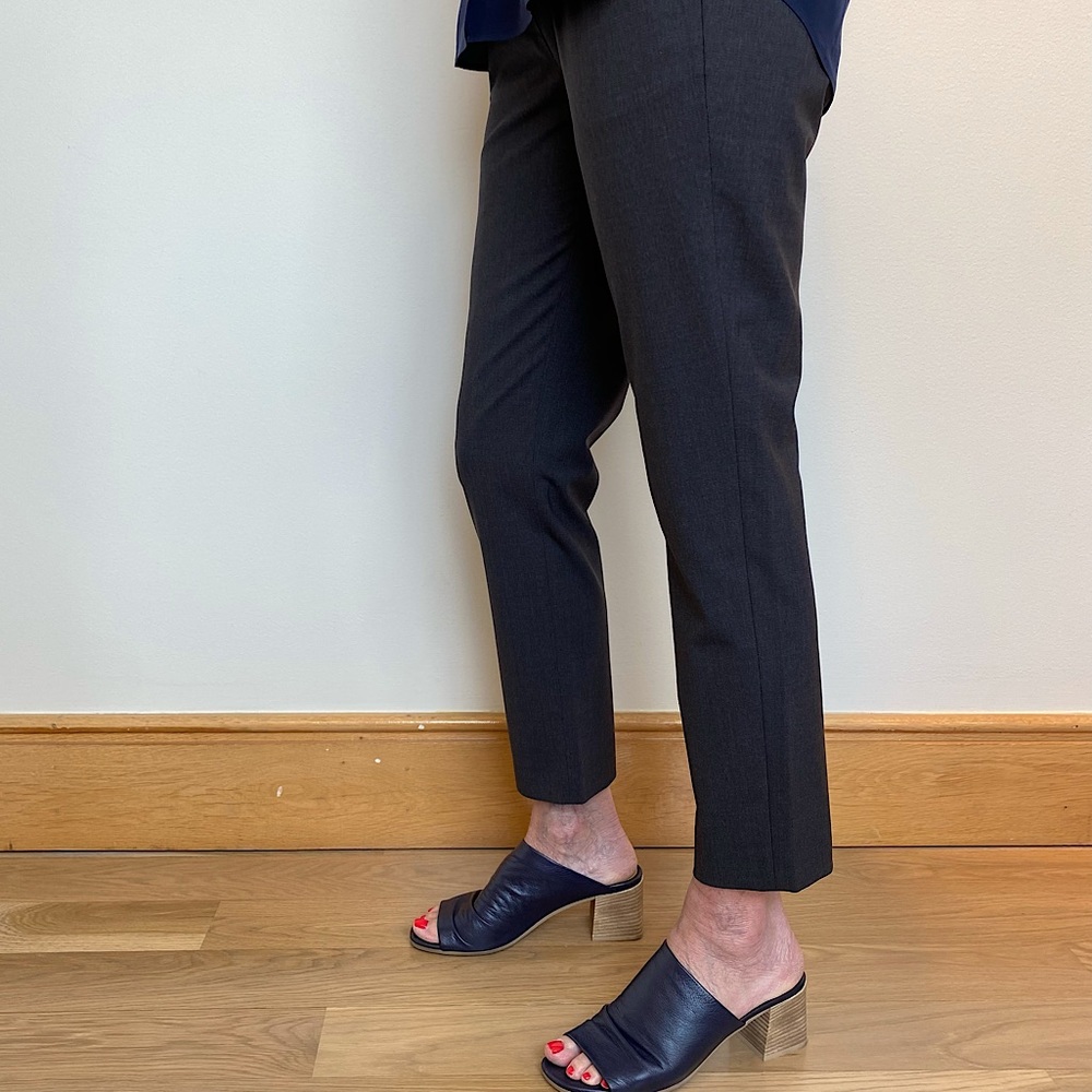 Brunello Cucinelli
elastic-waist trousers